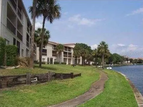 6319 Newtown Circle Tampa FL 33615