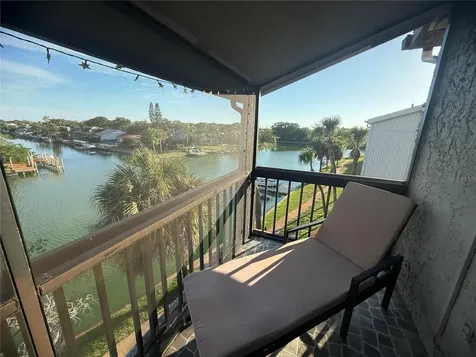 6319 Newtown Circle Tampa FL 33615
