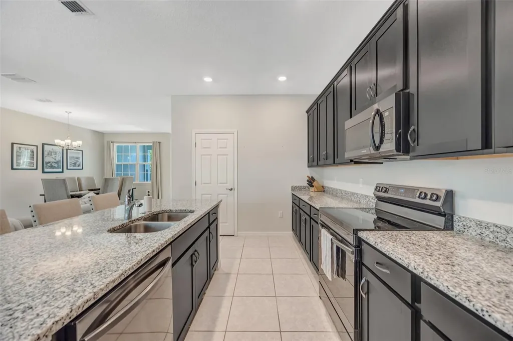 5022 Avalon Park Boulevard Wesley Chapel FL 33545