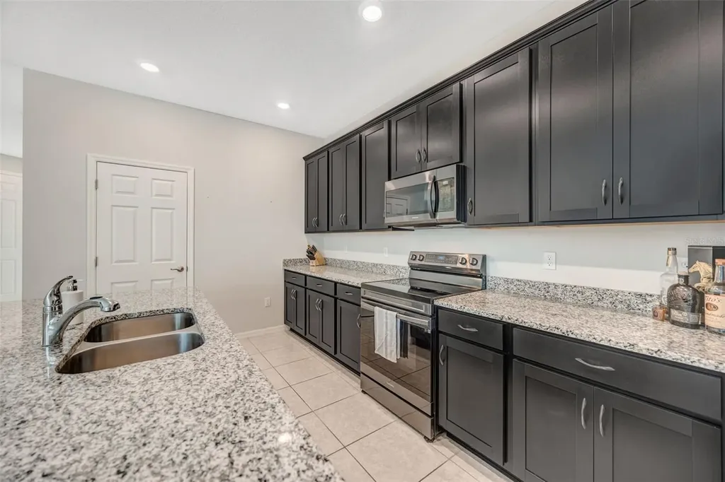 5022 Avalon Park Boulevard Wesley Chapel FL 33545