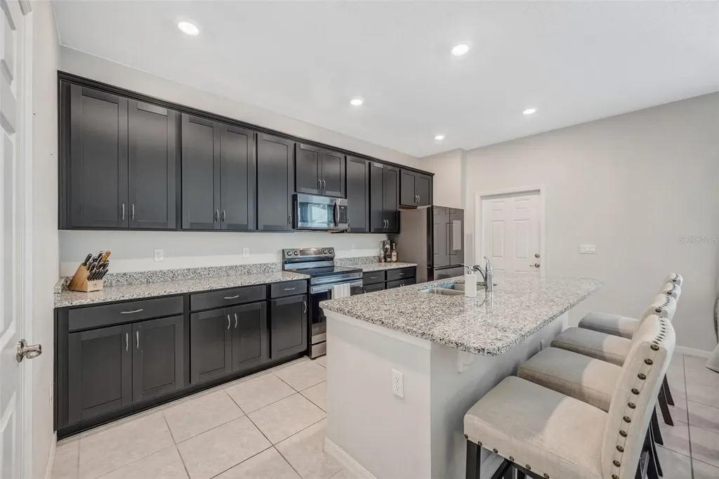 5022 Avalon Park Boulevard Wesley Chapel FL 33545