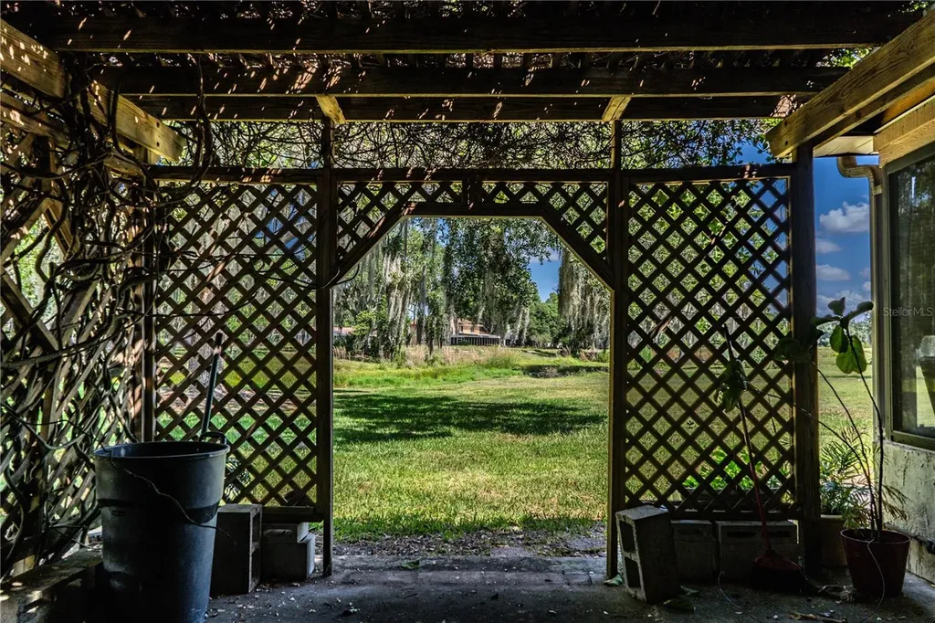 85 Country Club Lane Mulberry FL 33860