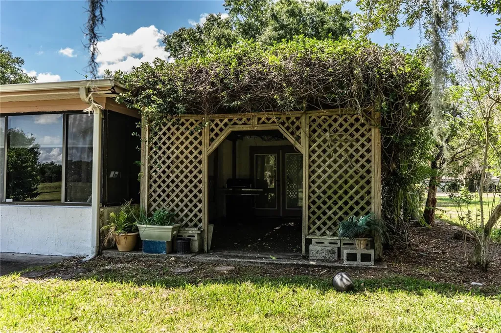 85 Country Club Lane Mulberry FL 33860