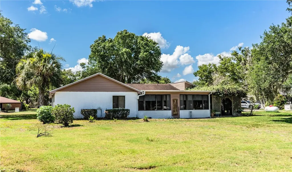 85 Country Club Lane Mulberry FL 33860