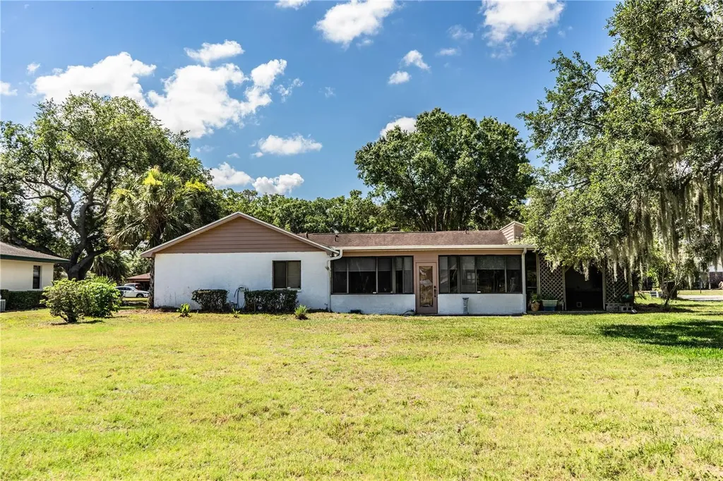 85 Country Club Lane Mulberry FL 33860