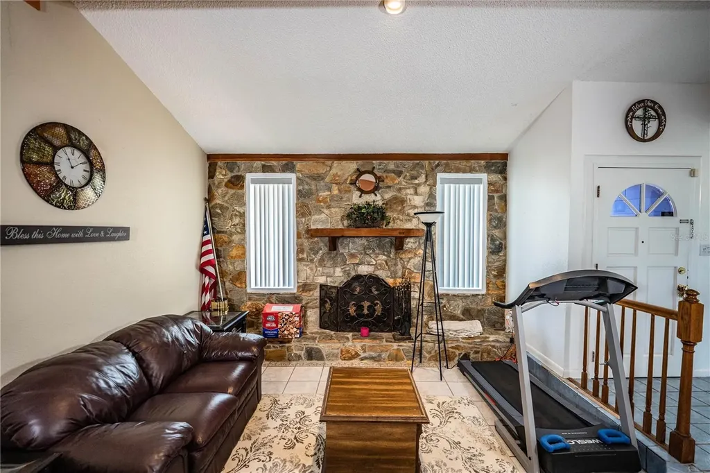 85 Country Club Lane Mulberry FL 33860