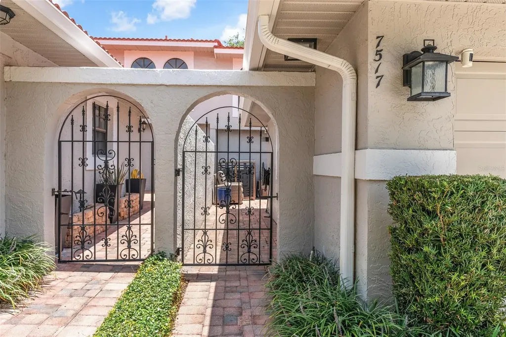 7517 Fenwick Cove Lane Orlando FL 32819