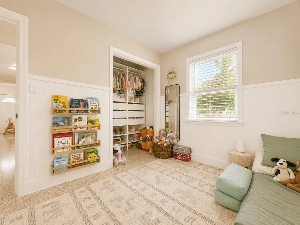 6299 34th Avenue N St Petersburg FL 33710