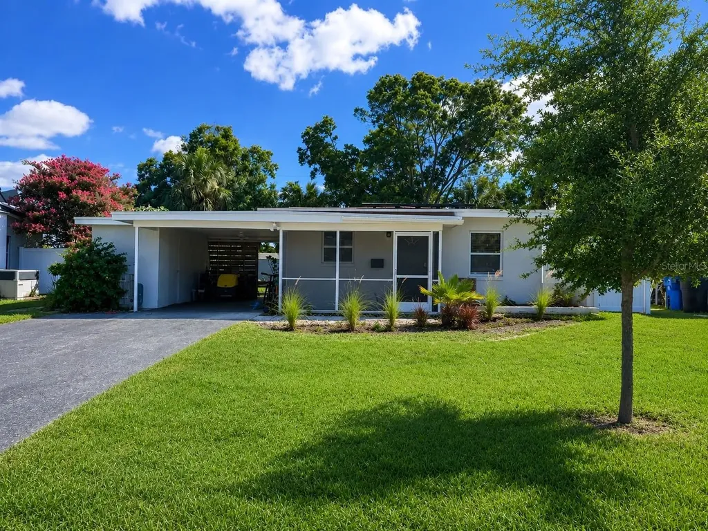 6299 34th Avenue N St Petersburg FL 33710