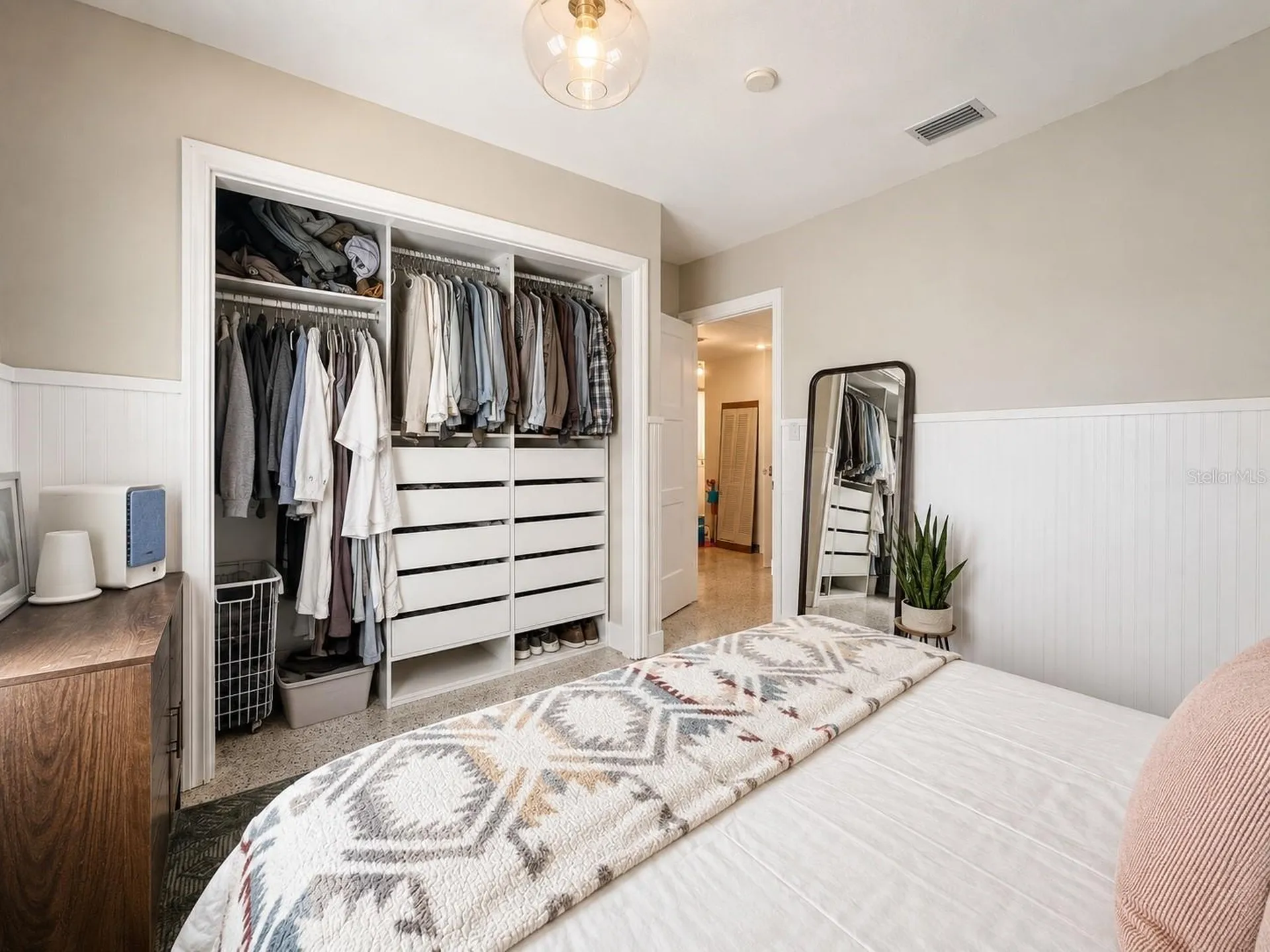 6299 34th Avenue N St Petersburg FL 33710