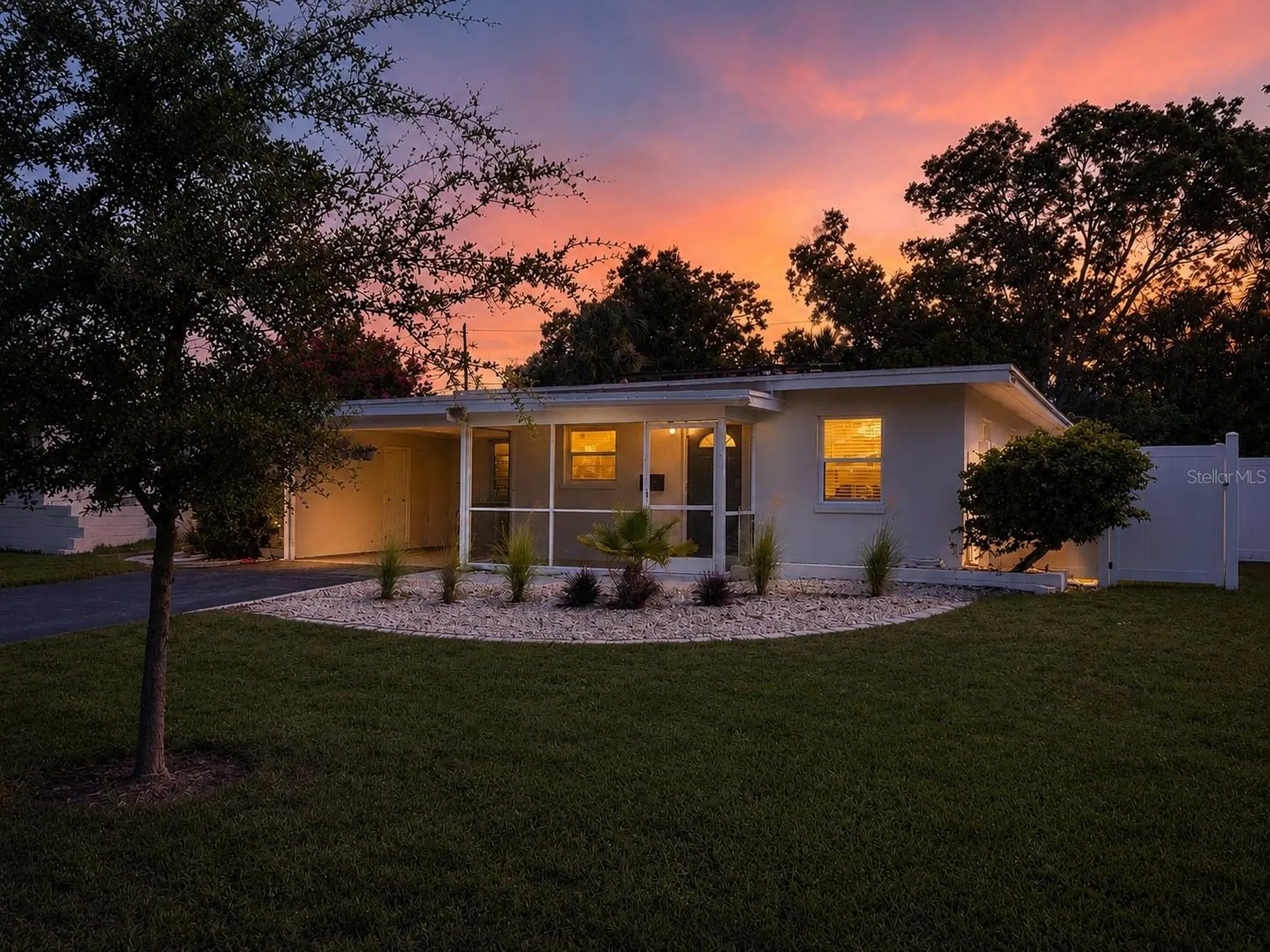 6299 34th Avenue N St Petersburg FL 33710