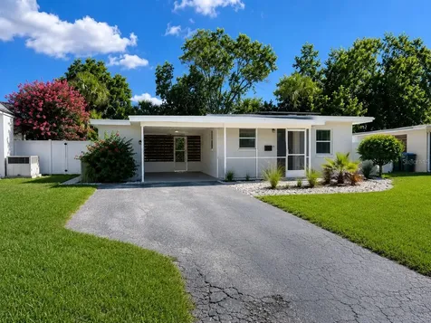 6299 34th Avenue N St Petersburg FL 33710