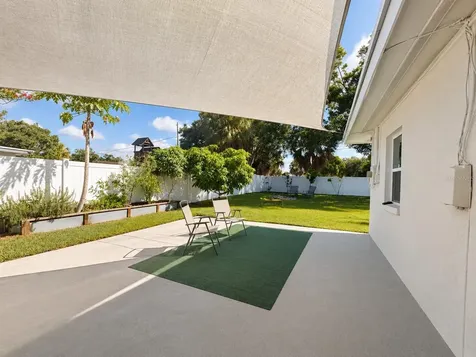 6299 34th Avenue N St Petersburg FL 33710