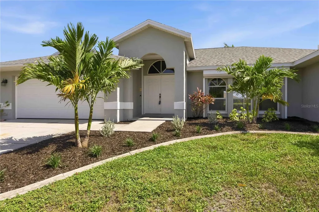 15608 Melport Circle Port Charlotte FL 33981