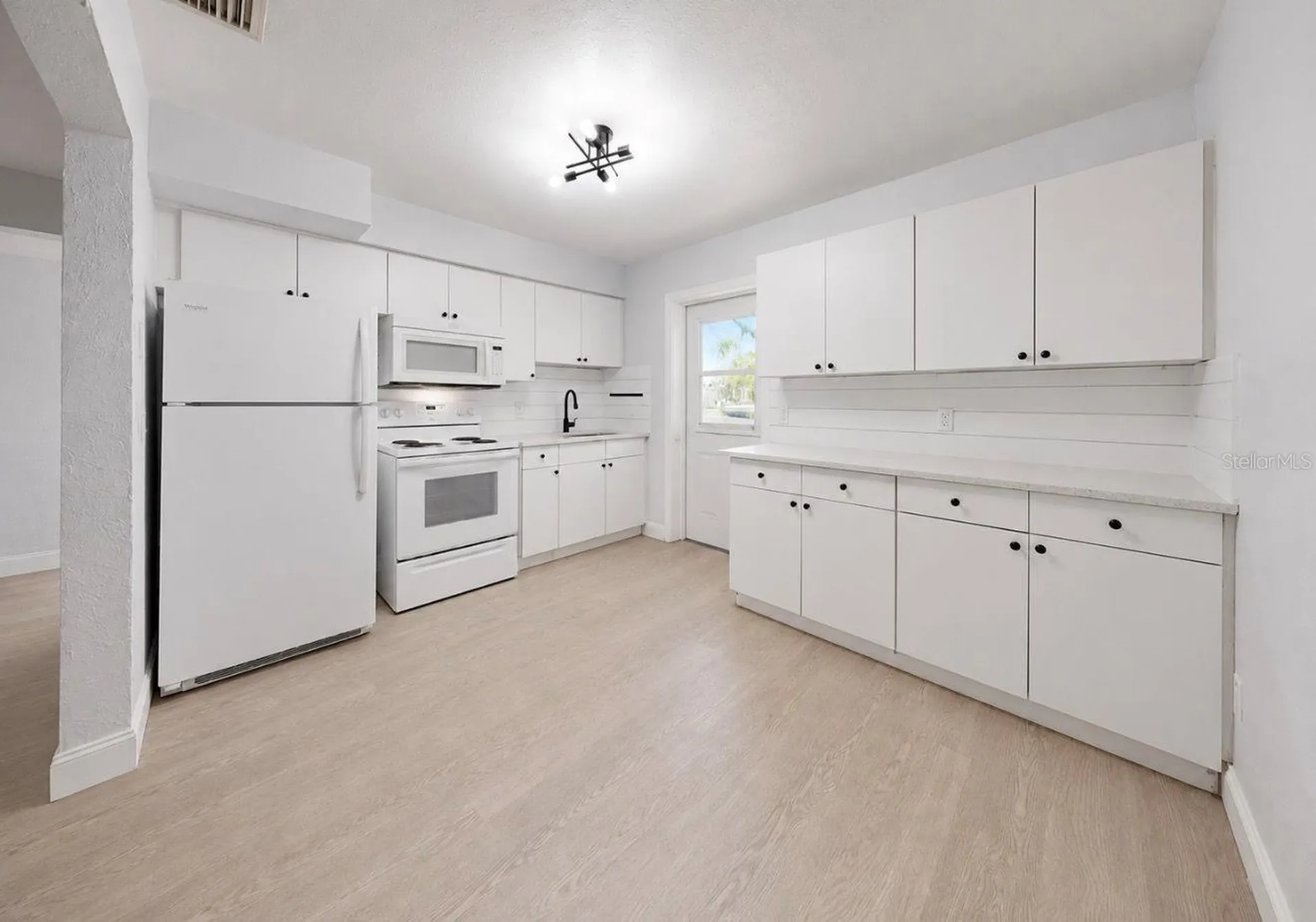 4931 Victoria Drive Cape Coral FL 33904