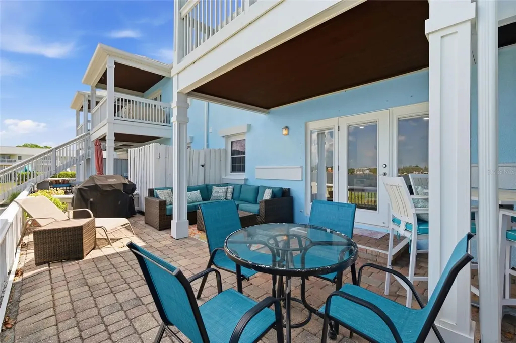 5117 Salmon Drive SE St Petersburg FL 33705