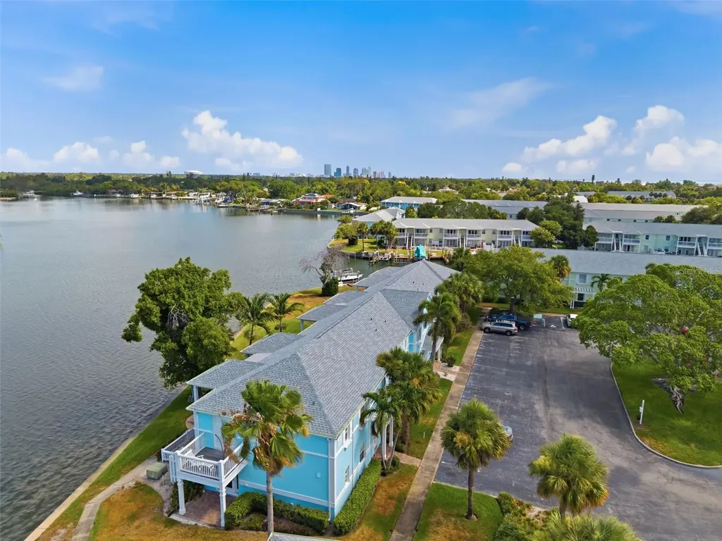 5117 Salmon Drive SE St Petersburg FL 33705