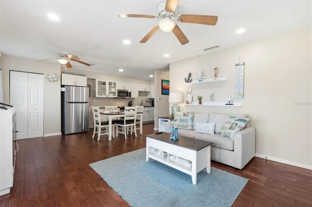 5117 Salmon Drive SE St Petersburg FL 33705