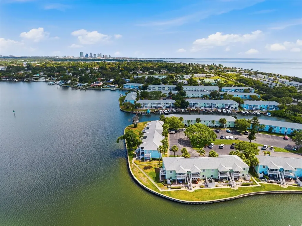 5117 Salmon Drive SE St Petersburg FL 33705