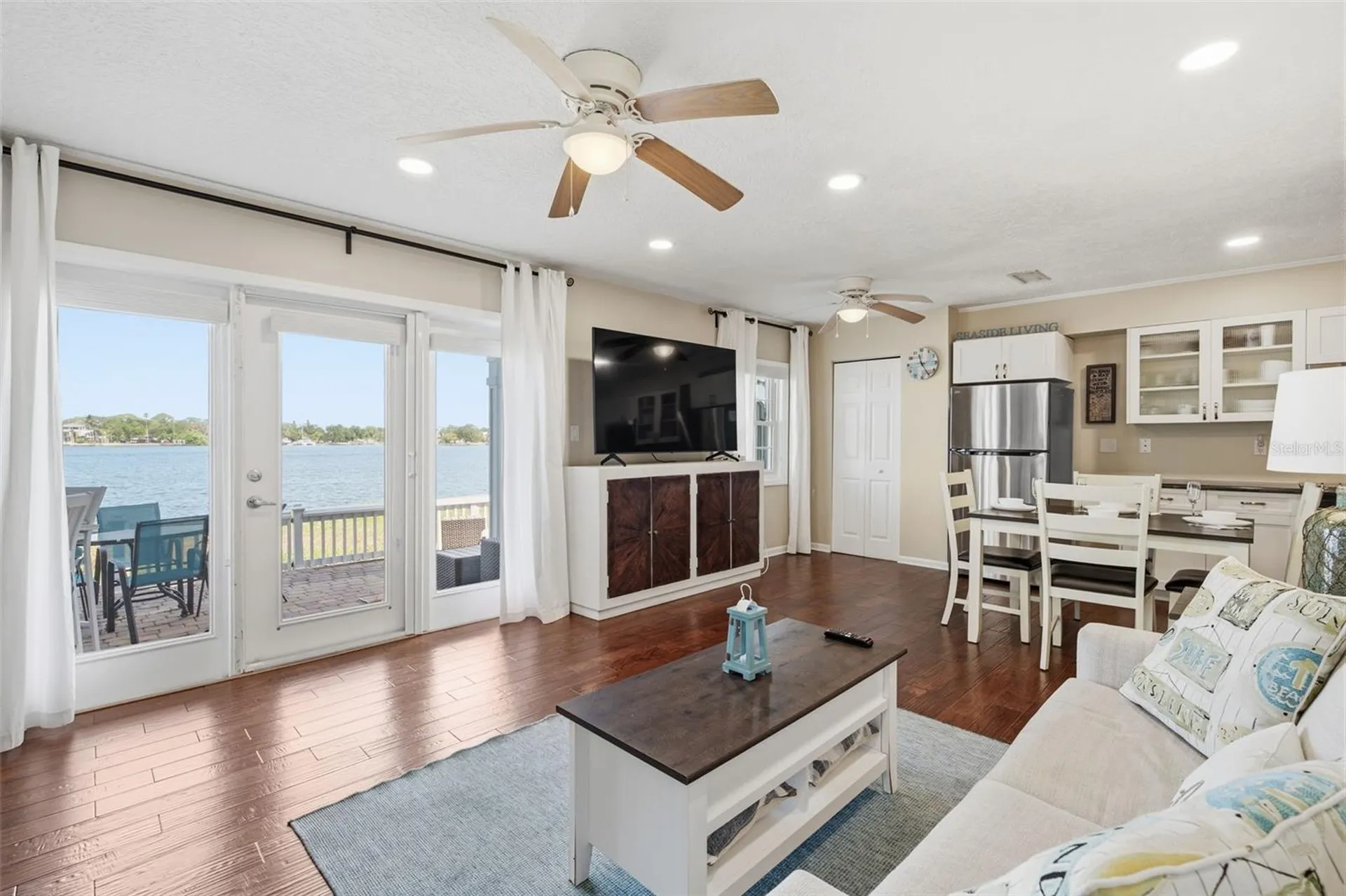 5117 Salmon Drive SE St Petersburg FL 33705