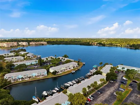 5117 Salmon Drive SE St Petersburg FL 33705