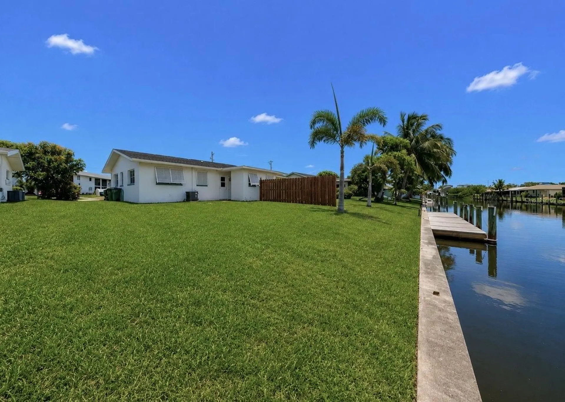 4933 Victoria Drive Cape Coral FL 33904