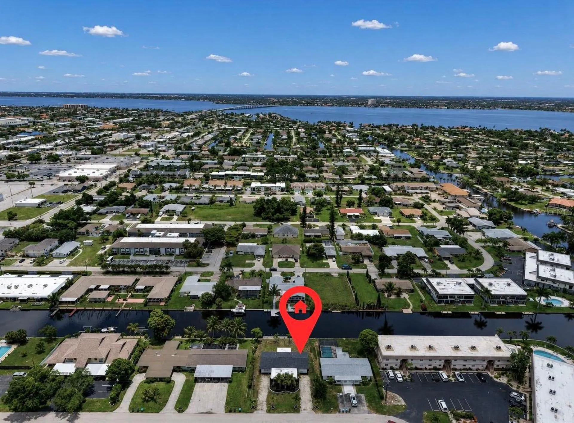 4933 Victoria Drive Cape Coral FL 33904