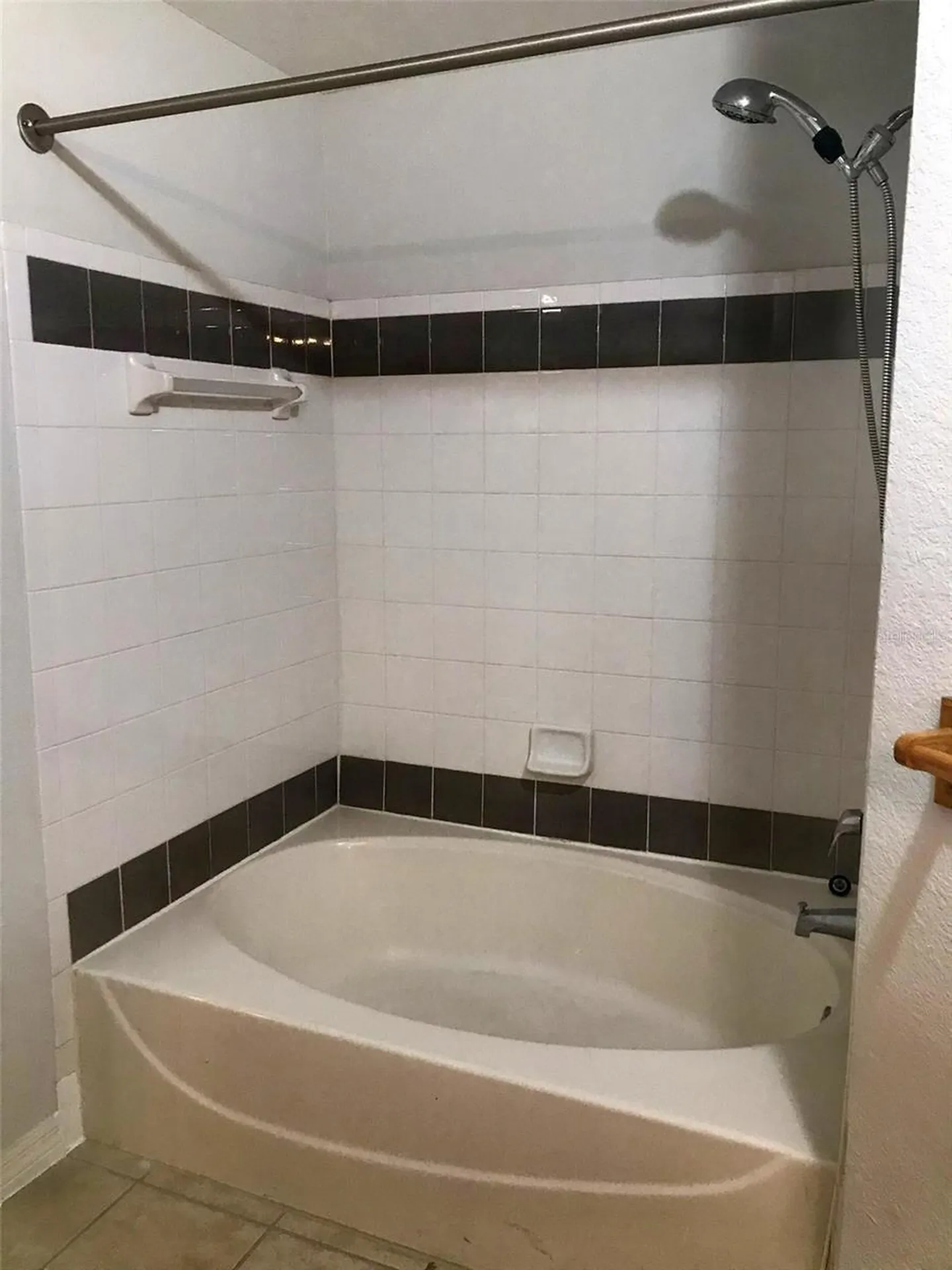 6627 Queens Borough Avenue Orlando FL 32835