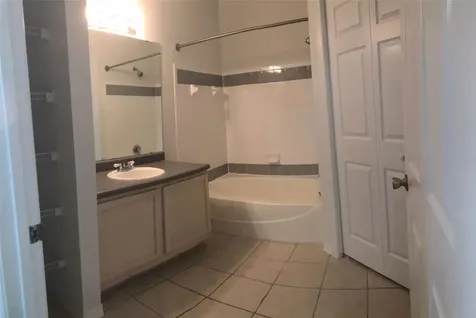 6627 Queens Borough Avenue Orlando FL 32835