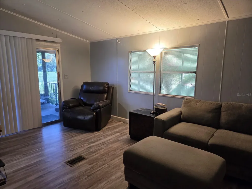4548 Fox Ridge Boulevard Wesley Chapel FL 33543