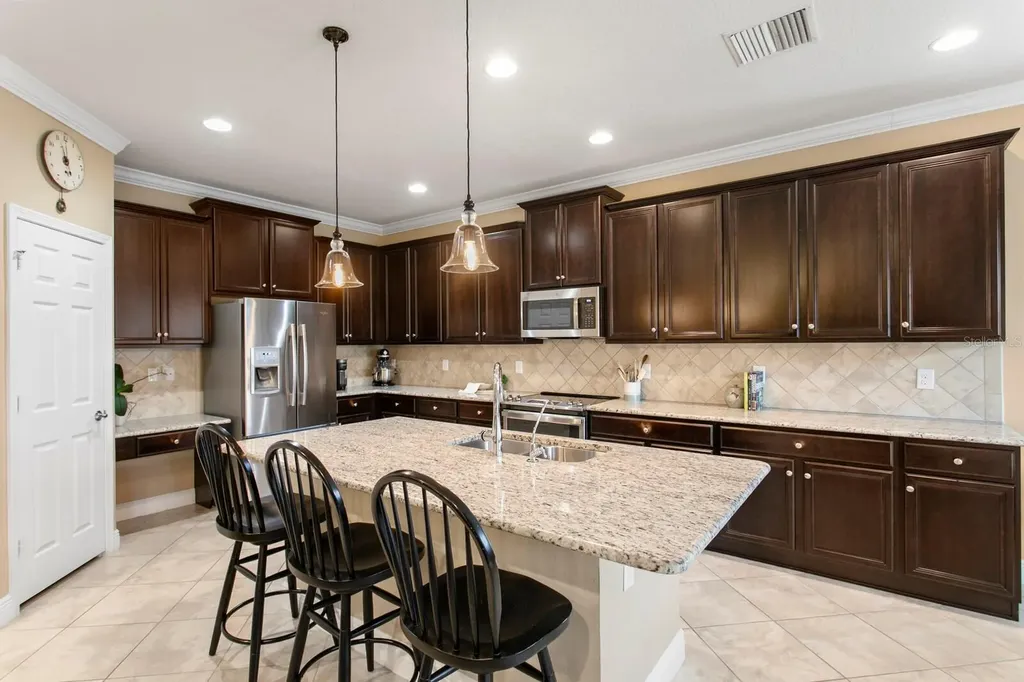 19406 Butterwood Lane Lutz FL 33558