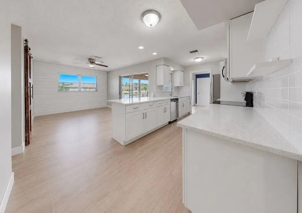 1729 Bikini Court Cape Coral FL 33904