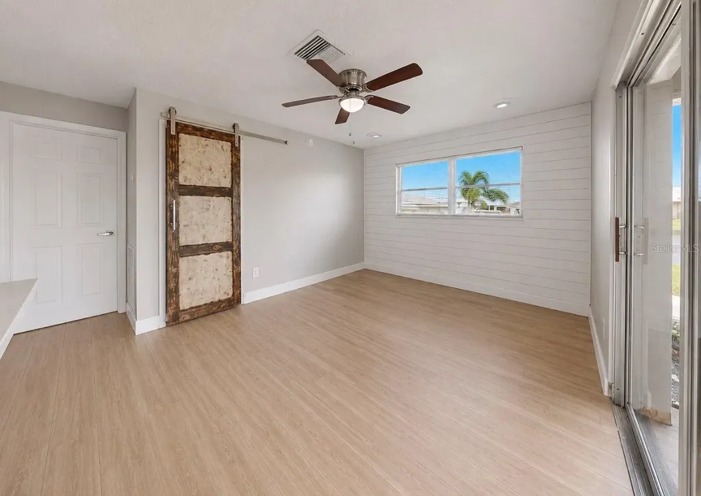 1729 Bikini Court Cape Coral FL 33904