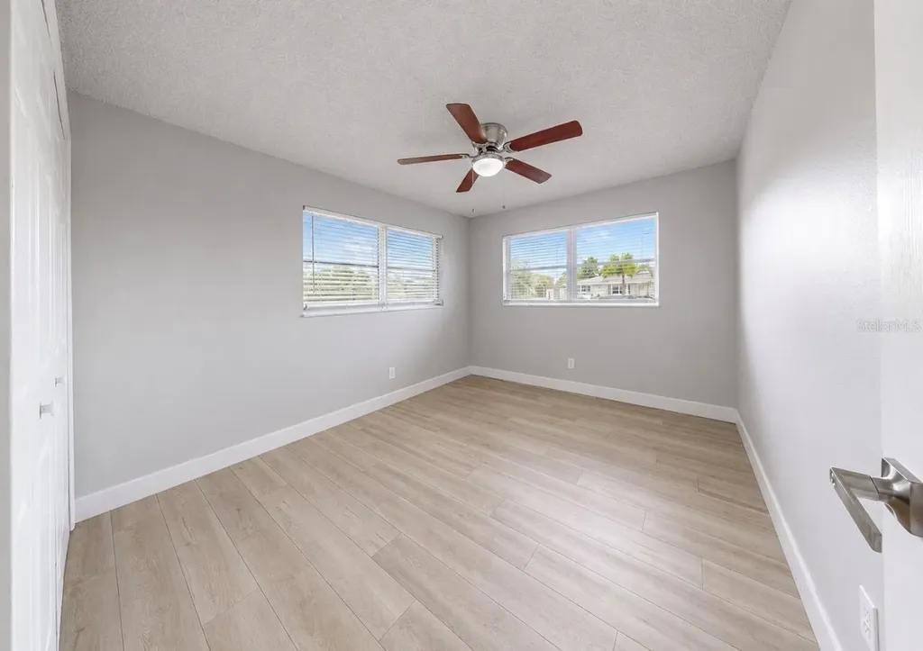 1729 Bikini Court Cape Coral FL 33904