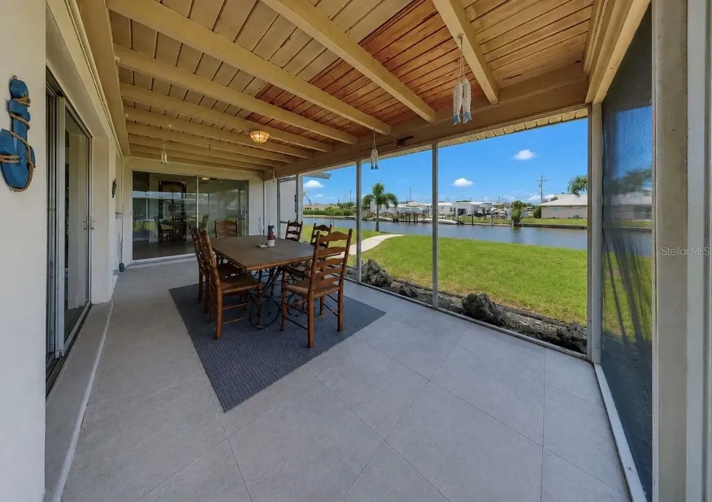 1729 Bikini Court Cape Coral FL 33904