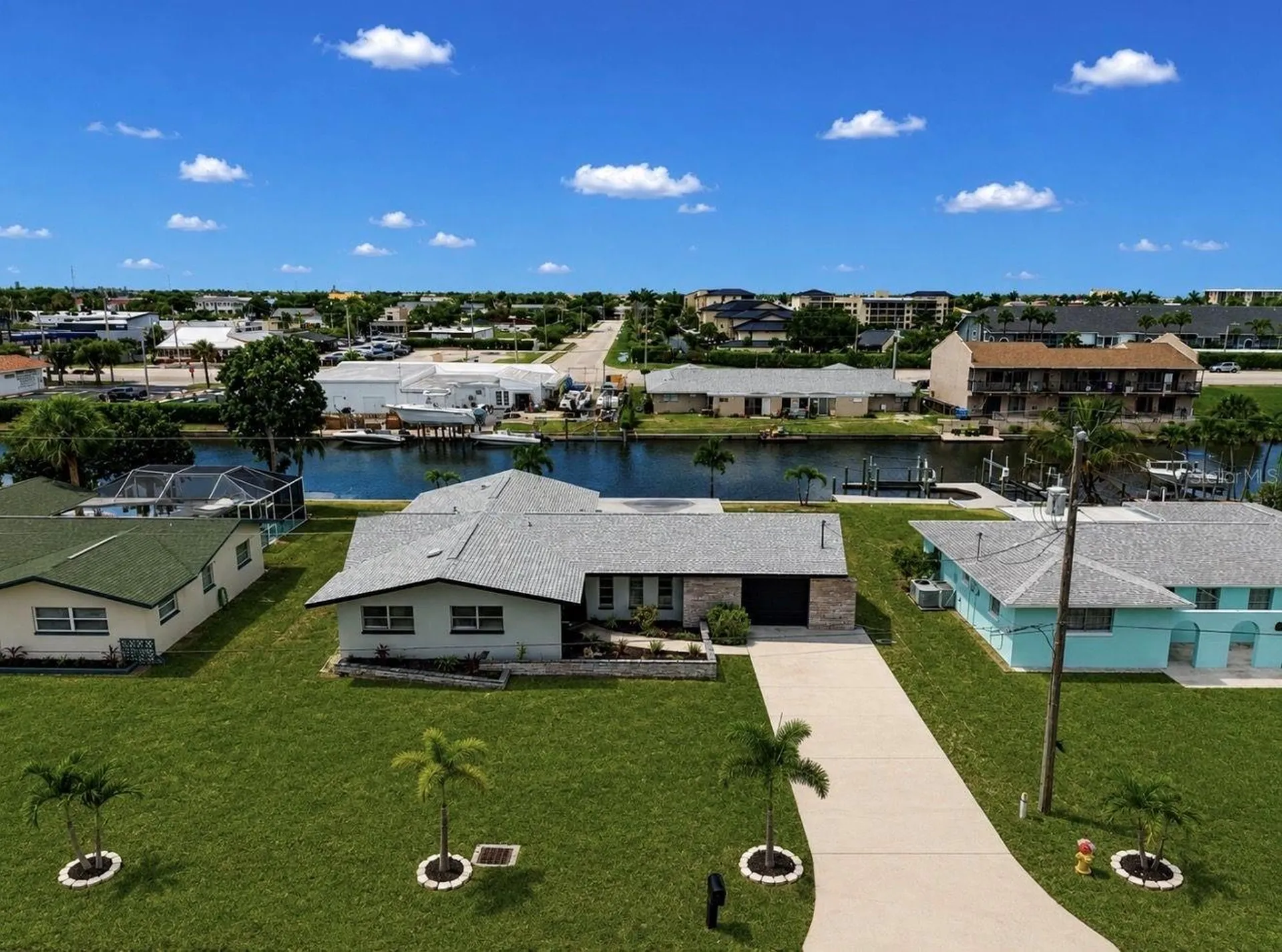 1729 Bikini Court Cape Coral FL 33904