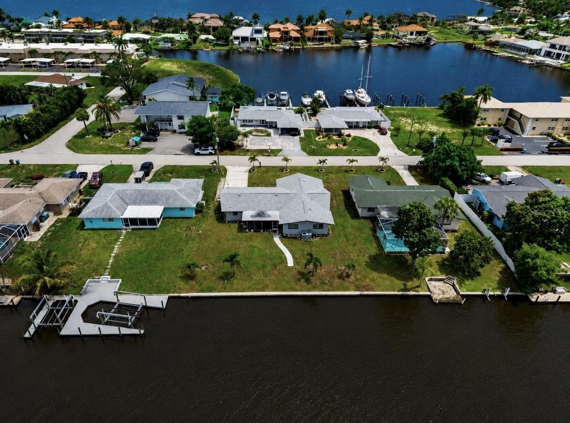 1729 Bikini Court Cape Coral FL 33904
