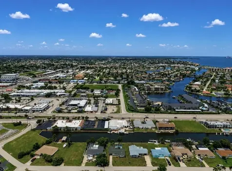 1729 Bikini Court Cape Coral FL 33904
