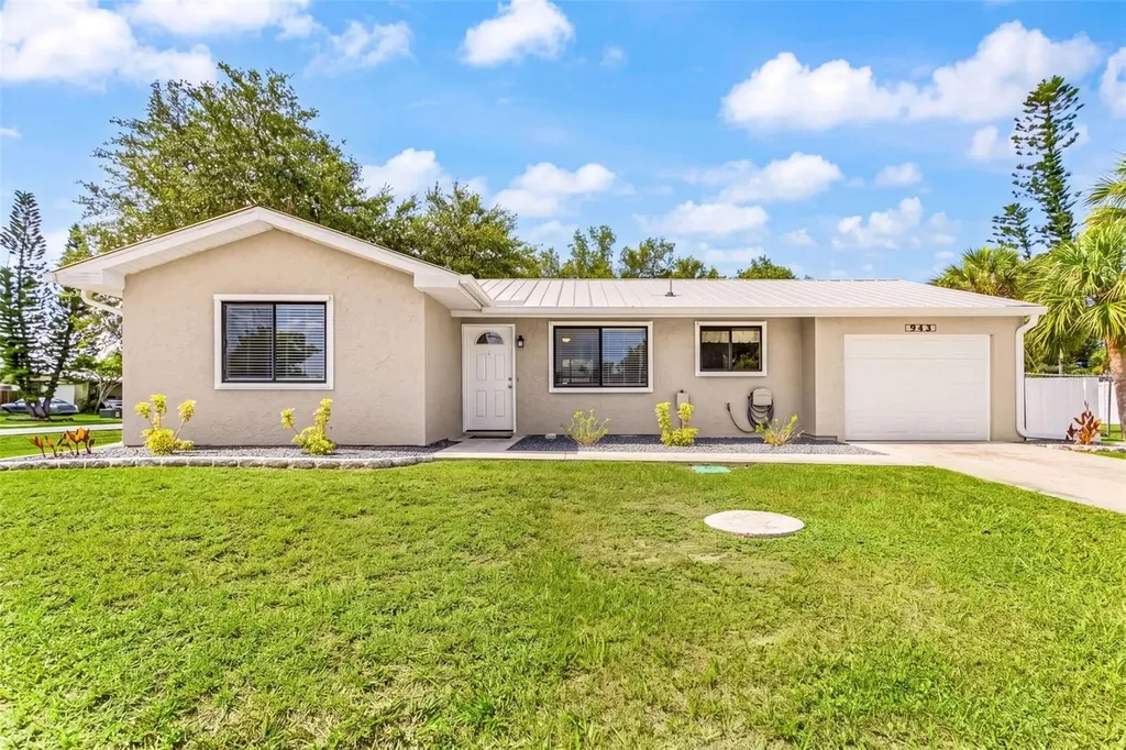 943 W Tarpon Boulevard NW Port Charlotte FL 33952