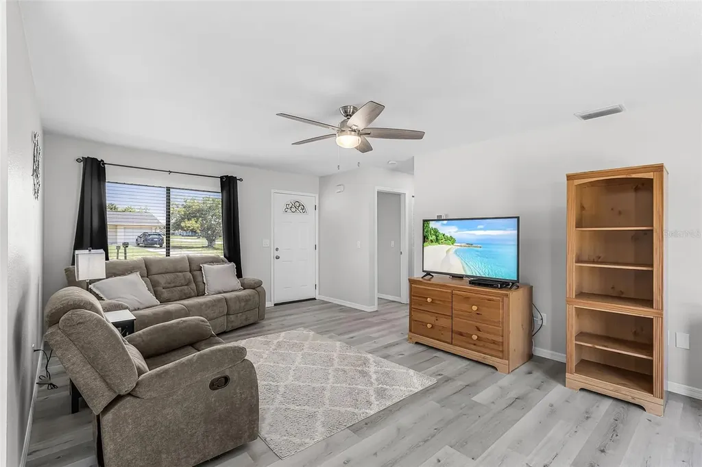 943 W Tarpon Boulevard NW Port Charlotte FL 33952