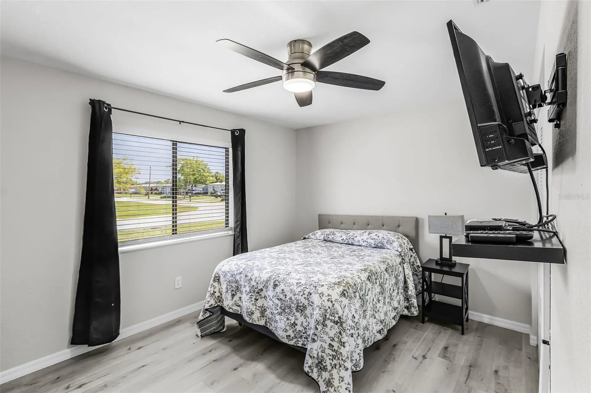 943 W Tarpon Boulevard NW Port Charlotte FL 33952