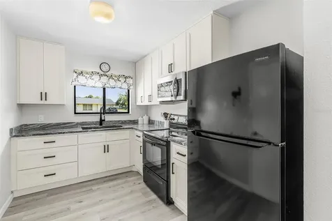 943 W Tarpon Boulevard NW Port Charlotte FL 33952