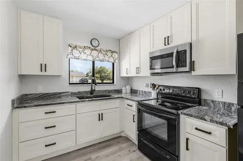 943 W Tarpon Boulevard NW Port Charlotte FL 33952