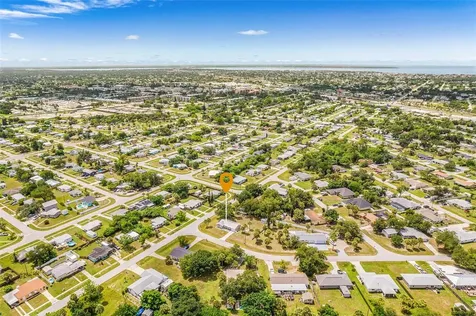 943 W Tarpon Boulevard NW Port Charlotte FL 33952