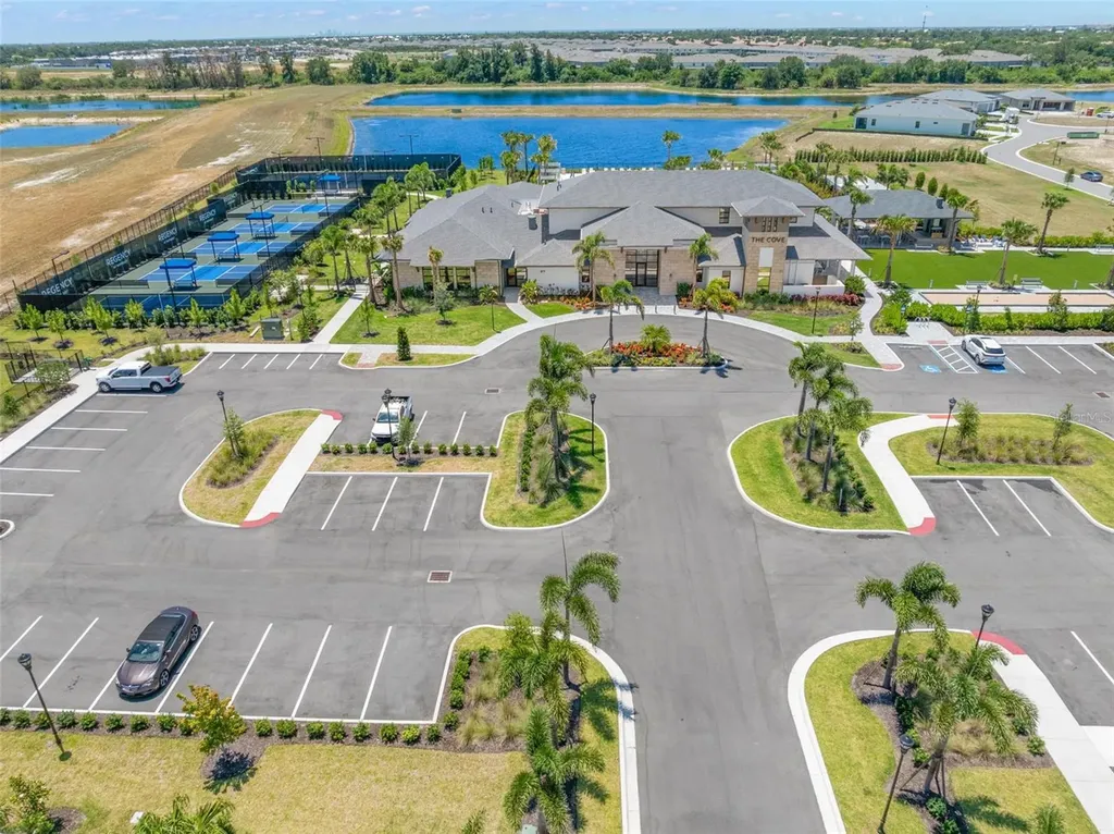 5828 Windbreak Court Apollo Beach FL 33572