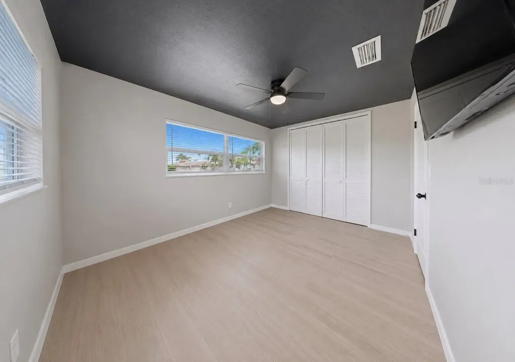 1725 Bikini Court Cape Coral FL 33904
