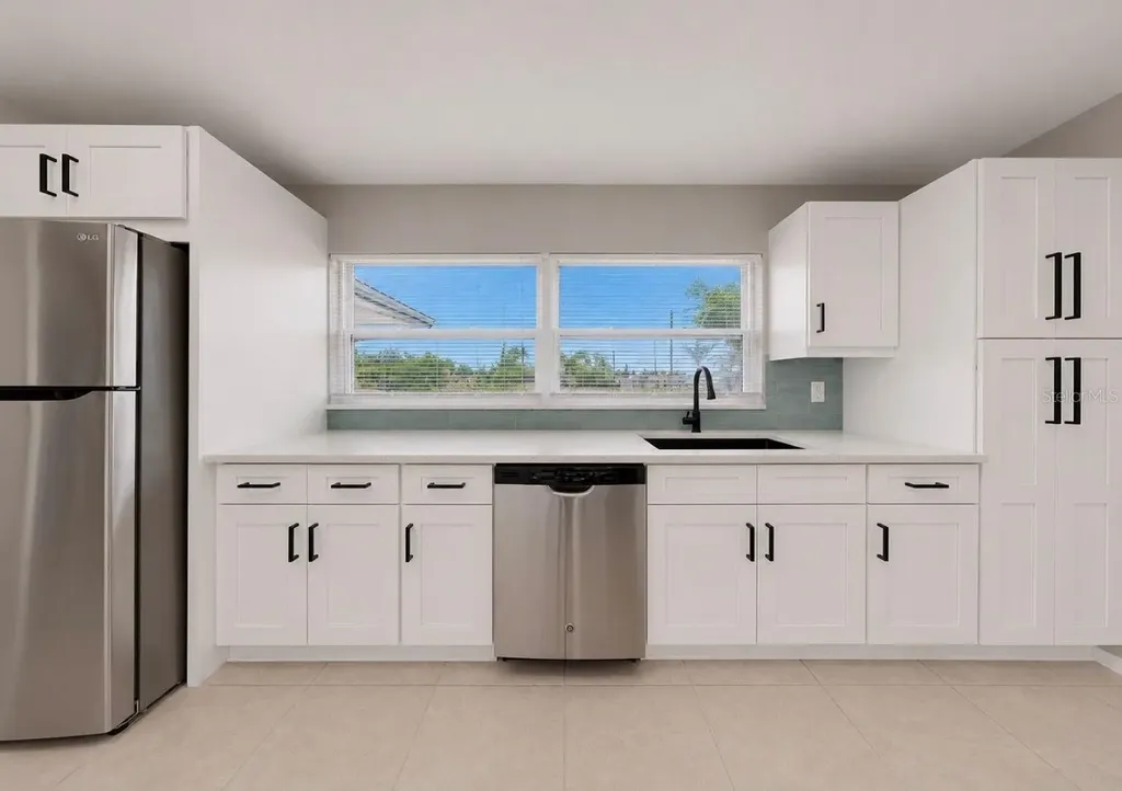1725 Bikini Court Cape Coral FL 33904