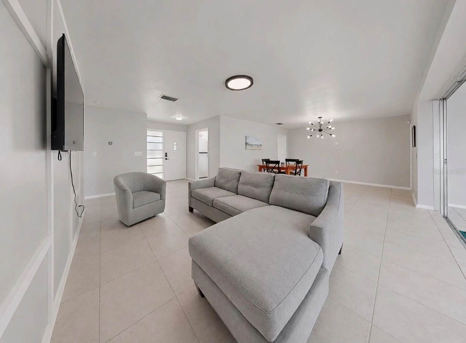 1725 Bikini Court Cape Coral FL 33904
