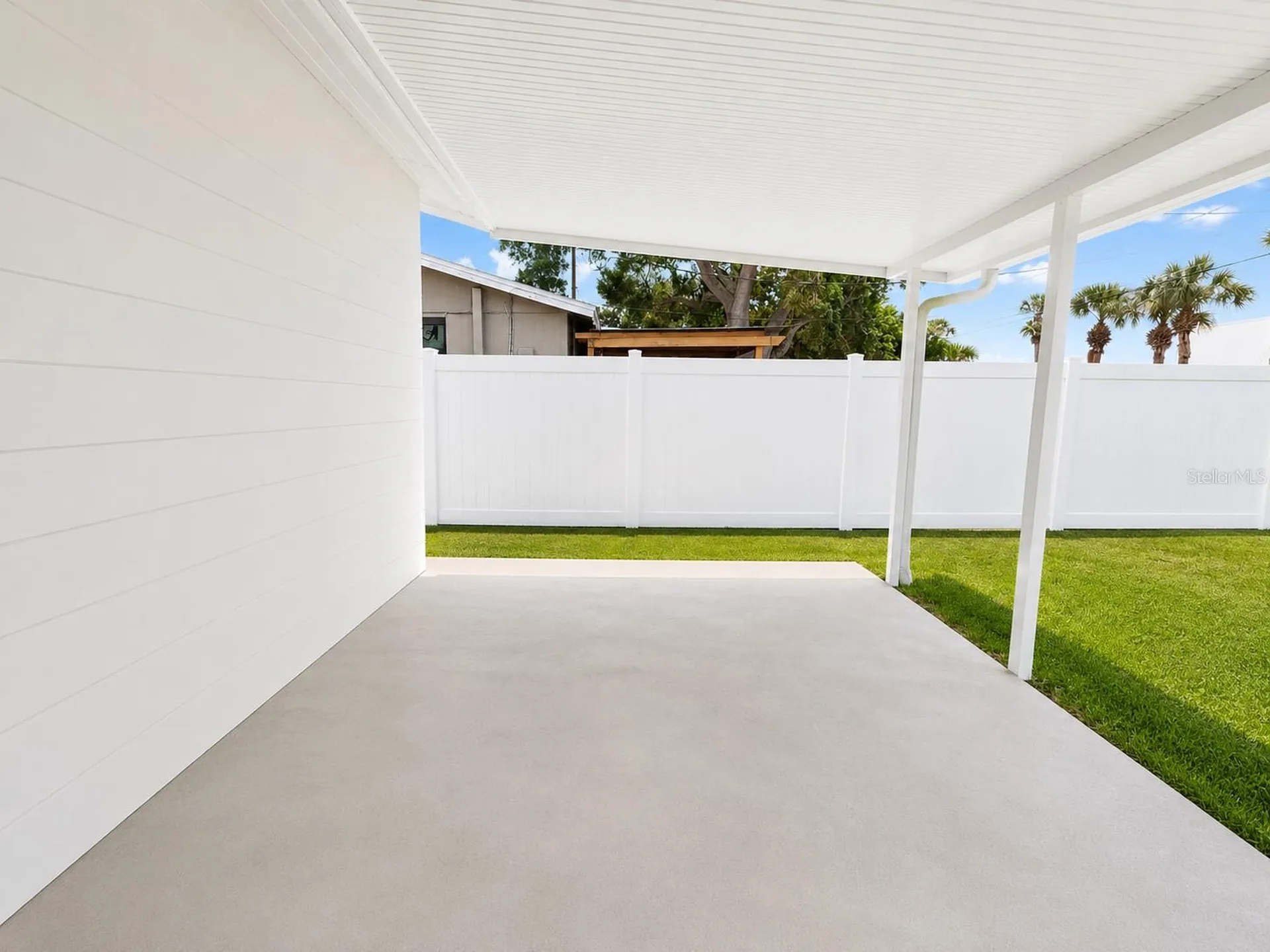 8120 7th Street N St Petersburg FL 33702
