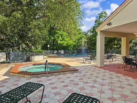 247 Los Prados Drive Safety Harbor FL 34695